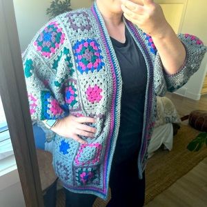 VINTAGE style grandma crochet sweater | size medium-large